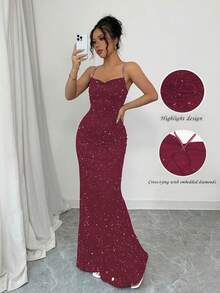 Este elegante vestido feminino de lantejoulas, com decote nas costas e alças cruzadas, possui alças finas e elásticas, sendo perfeito para encontros românticos e festas de fim de ano. - Borgonha - Ver 3