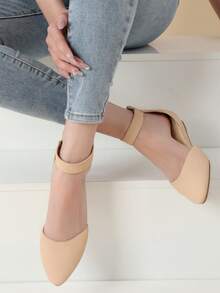 Women's Closed Pointed Toe Low Wedge Ankle Strap Casual Comfortable Ballet Flats With Back Zipper Design Party Wedding Shoes - Màu be - Xem 4