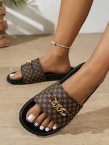 Women's Summer Fashion Sandals, Decorated With Chain, High-End , Lightweight And Simple, Breathable And Easy To Wear Design - Brown - View 3