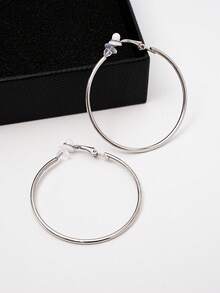 1 Pair Plated Clip-On Earrings, Classic & Versatile, Fake Earrings, Clip-On, Suitable For Daily Wear And Parties, Round Clip-On Earrings - Large Hoop Earrings - View 4