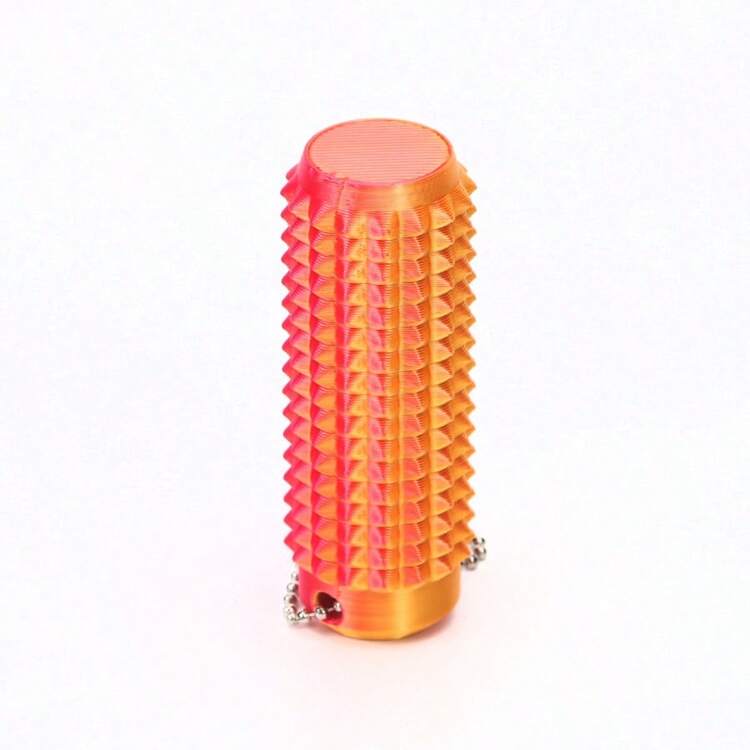 Little Ouchies Pain Fidget，成人和青少年专用坐立不安玩具，3D 打印钥匙扣，1 件尖刺抓握刺激钥匙扣，办公室工作人员送给男士的礼物（颜色和细节随机） - 彩色 - 查看 14