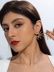 imoli Sun Design Stud Earrings - Yellow Gold - View 5