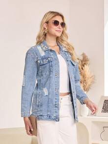 女士时尚珍珠装饰水洗牛仔外套，长袖翻领，舒适常规长度 - 中等水洗藍 - 查看 5