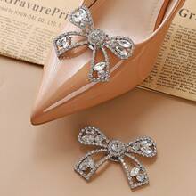 2pcs Shiny Silver Butterfly Shoe Clips, Metallic Mesh Texture, Fully Studded With Rhinestones. Exquisite And Glamorous, Adds Elegant Charm To Footwear - Gold - View 3