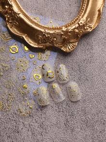 3 Peças de Adesivos de Arte de Unhas com Relevo de Estampa a Quente com Totem de Estrela e Lua - Estrela Retrô Misteriosa, Lua, Cobra, Folha, Coração, Olho do Diabo, Padrão de Luxo Retrô, Design de Arte DIY Pendurado, Adequado para Uso Diário, Casamento, Festa, Feriado, Adesivos de Unhas Descartáveis, Estilo de Tema de Luxo Simples e Leve, Fácil de Colar, Decoração de Salão de Beleza