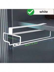 1个橱柜下酒杯架，厨房悬挂式金属玻璃杯收纳架，免钉玻璃杯整理架，黑色，节省空间，安装简便，防滑，适用于家庭、酒吧、厨房、咖啡馆、办公室和酒店，价格实惠