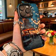 Cubierta de telefono con diseño de campana navideña azul oscuro para iPhone 14 Pro Max con texto SO COOL ideal para uso diario en cafeterías y eventos festivos - Negro - Ver 2