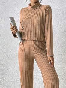 Autumn And Winter Leisure Suit: Fleece Stripe High Collar Solid Color Long-Sleeved Top + Comfortable Straight Loose Trousers Two-Piece Set - 咖啡棕 - 查看 1