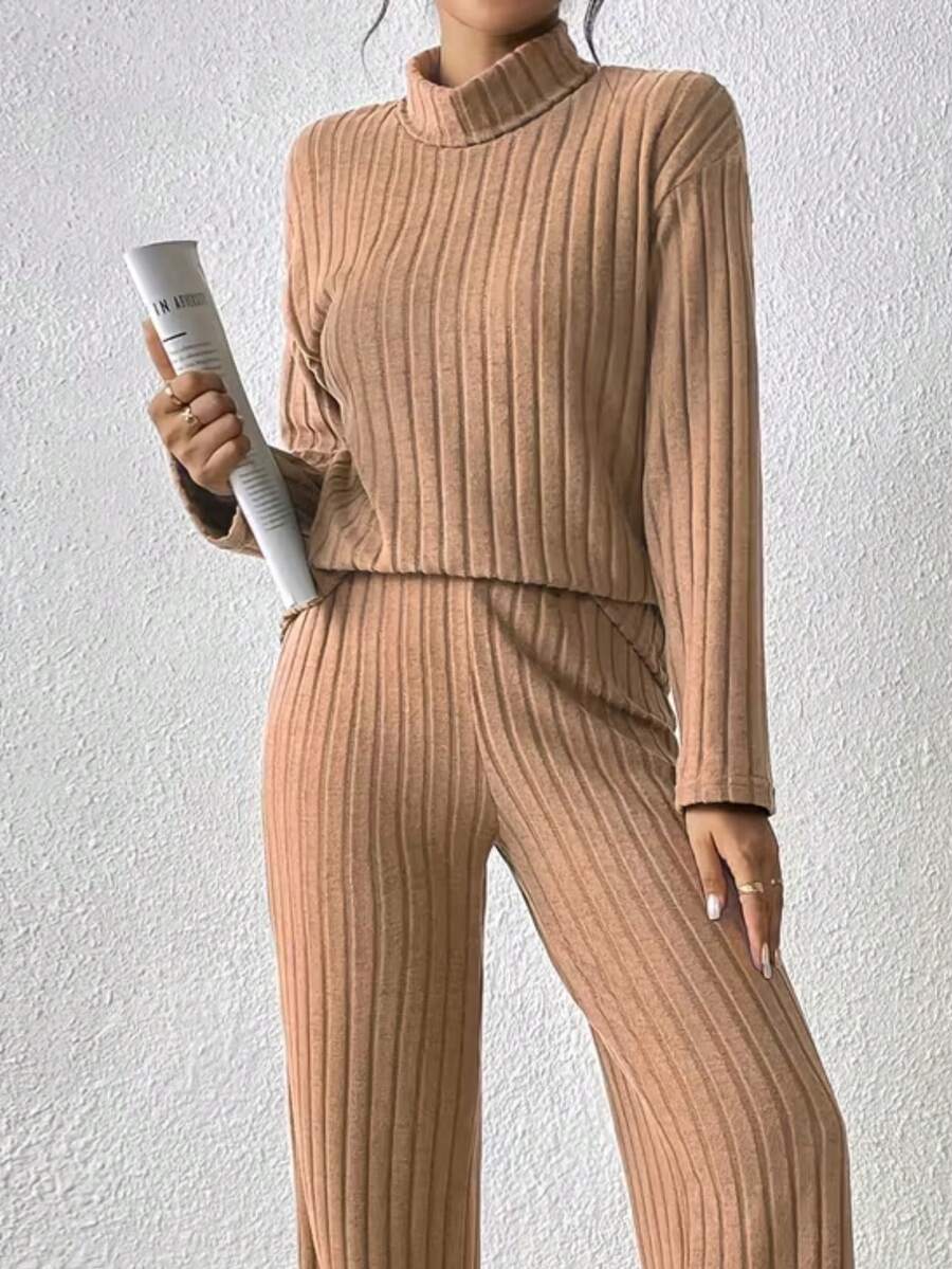 Autumn And Winter Leisure Suit: Fleece Stripe High Collar Solid Color Long-Sleeved Top + Comfortable Straight Loose Trousers Two-Piece Set - 咖啡棕 - 查看 1