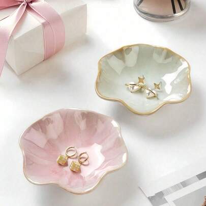 1pc Elegant Ceramic Lotus Leaf Jewelry Organizer Tray For Earrings, Rings, Keys, And Small Accessories, Ideal For Birthday, New Year, And Valentine's Day Gifts, Stylish Desk Storage Solution, Perfect For Jewelry Display, Decorative Dish, Foyer Tray,Gifts For Women,Christmas Gifts,Gift Ideas For Women,Room Decor