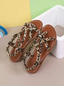 1 Pair Girls Leopard Print PU Non-Slip Round Toe Flat Casual Cute Princess Sandals, Suitable For Summer