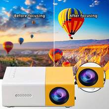 Proyector portátil 1080P con altavoces estéreo incorporados, corrección de distorsión trapezoidal, control remoto, compatible con múltiples dispositivos, proyector de cine en casa y al aire libre para mejorar tu experiencia de películas, TV y juegos