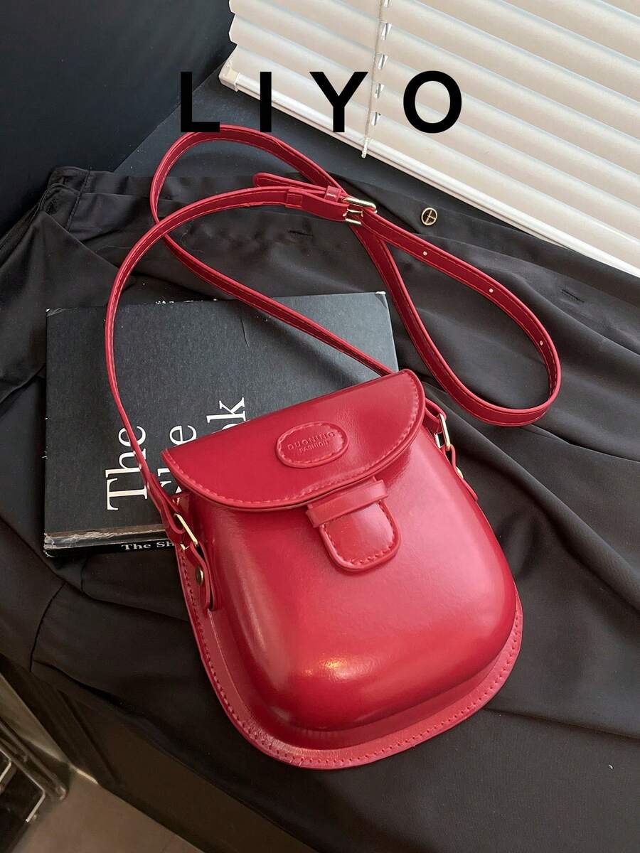 Retro Mini Crossbody Bag, Women's Chic Small Round Flap Shoulder Bag - Red - View 1