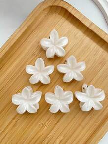 5pcs/Set Acrylic 4cm Chrysanthemum Flower Claw Clip, Elegant Casual Decorative Hair Accessories For Everyday Wear Hair Clips Hair Jaw Clip Hair Clamps Hair Clutch Hair Catcher Clip Fall Winter For Vacation Outfits Woman - Multicolor - View 6