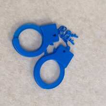 Realistic Silver Plastic Handcuffs - Realistic Costume Accessory Without Batteries, Suitable For Halloween Parties, Events And Role-Playing - Lightweight And Easy To Use
