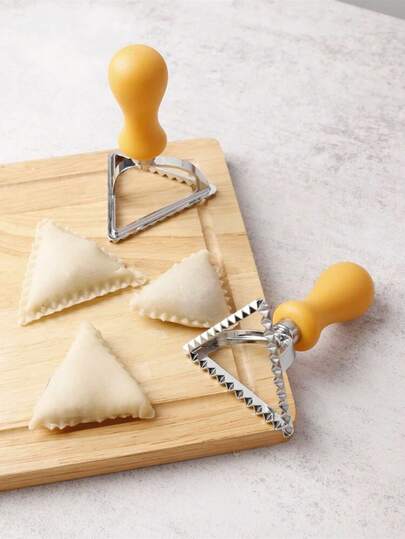 1pc Kitchen Baking Zinc Alloy Triangular Dumpling Mold With Plastic/Wood Handle, Triangular Pasta Cutter Optional