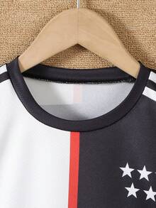 2pcs/Set Young Boy's Casual Sports Style Outfit, Black & White Contrast Color Block "SPORTS" Letter Striped Star Number "7" Graphic Round Neck Short Sleeve T-Shirt Paired With Loose Black Shorts, Football Uniform Set, Suitable For Outdoor, Back To School, Commute, Social Events, Spring/Summer
