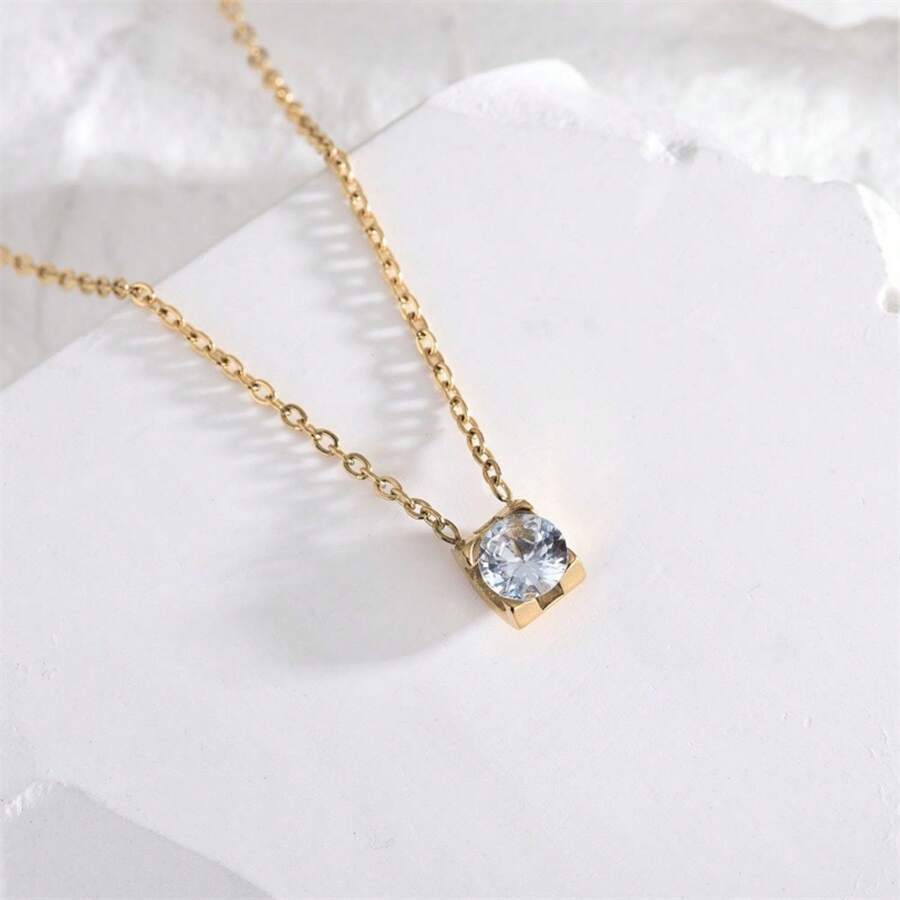 Women's Necklace In 18k Stainless Steel, With A Unique And Minimalist Design, A Super Bright Cubic Zirconia Pendant, And A Titanium Steel Chain Resistant To Discoloration. - 金色 - 查看 1