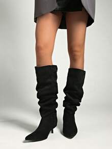 Fall/Winter 2025 New Arrival Kitten Heel Pleated Thigh High Boots, Pointed Toe Over The Knee Tall Boots, Retro Oversized Shaft Riding Boots - Black - View 4