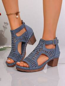 Giày sandal cao gót hở mũi nữ mùa Xuân/Hè 2026, thiết kế lỗ thoáng khí, khóa đơn, khoét hông, gót chunky thoải mái, phù hợp cho mặc hàng ngày, ngoài trời, công sở, đi học, kiểu dáng thời trang đa năng, sandal cao gót màu xanh dương, gót đế xuồng - Màu xanh lam - Xem 3