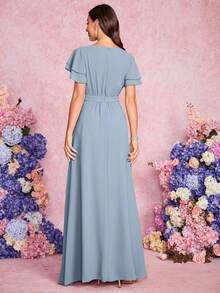 Volly Toych 优雅高贵的浅蓝色雪纺伴娘礼服，采用垂褶荷叶边下摆、短袖和圆领设计，适合特殊场合。 - 霧霾藍 - 查看 2