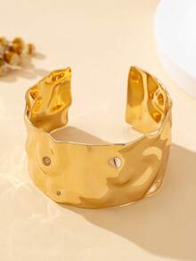 女士时尚宽手镯，波西米亚风格，简约流畅，优雅饰品，适合日常佩戴和度假。