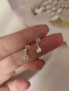 BALMORA 一对925纯银复古优雅金色水滴形锆石耳钉，女士时尚耳环，适合派对、日常佩戴，也是一份贴心的礼物。 - 銀色 - 查看 2