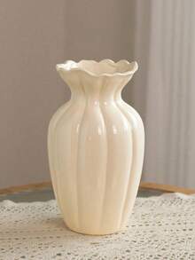 1 chiếc bình hoa cổ điển thanh lịch. Có thể dùng làm bình cắm hoa tươi trong phòng khách, hoặc làm vật trang trí hiện đại đặt cạnh hoa khô, hoặc làm phụ kiện để bàn. Bình có thể cắm cả hoa thật và hoa giả, là vật trang trí lý tưởng cho bàn cà phê, bàn làm việc và phòng khách. Thích hợp cho trang trí phòng, trang trí nhà cửa và trang trí mùa thu. - be - Xem 5