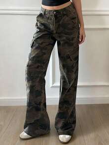 Livesso 美式复古迷彩工装裤，宽松直筒多口袋水洗做旧休闲裤，女款 - 軍綠色 - 查看 3