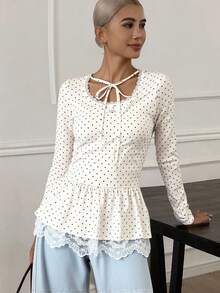 Livesso 女士波点面料蝴蝶结领修身紧身下摆蕾丝拼接芭蕾舞鞋款长袖甜美T恤 - 白色 - 查看 4
