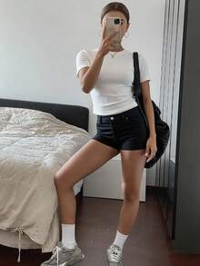 Livesso 女士纯色圆领修身短袖打底衫夏季学院风上衣 - 白色 - 查看 6