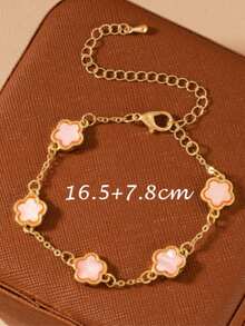 1 件简约五瓣花设计经典女士手链，适合日常佩戴，也适合送给朋友