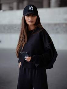 两件套女士纯色圆领长袖T恤和高腰阔腿裤套装，适合秋冬季日常穿着，黑色春季款 - 黑色 - 查看 2