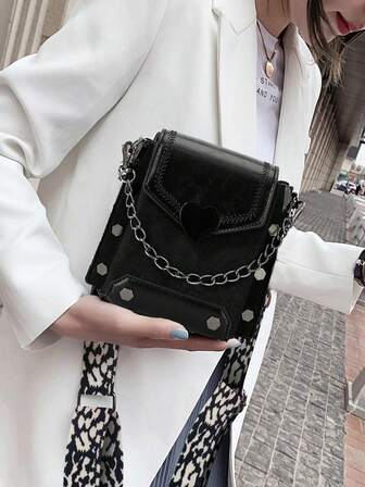 Fashionable New Niche Versatile Casual Cool Small Square Bag With Thick Chain, Heart Decor, Wide Strap, Shoulder & Crossbody Bag For Women, Suitable For Dating, Shopping, Commuting