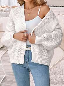 女士超大款可爱钩针编织开衫，休闲轻盈镂空V领毛衣