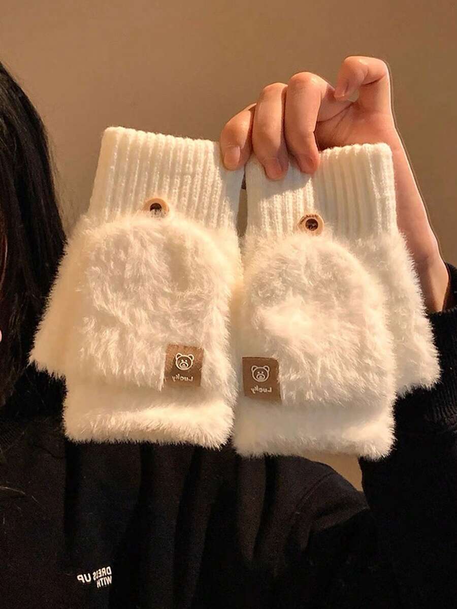 一双女士翻折半指白色毛绒手套，露指设计，加厚保暖，适合学生秋冬季书写和骑行，加厚针织露指设计，支持触屏操作，休闲腈纶纤维