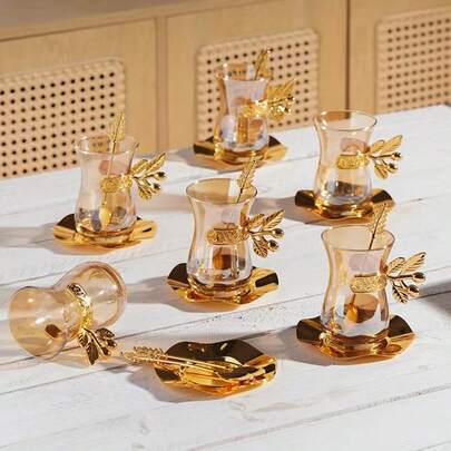 一套金色欧式咖啡杯，金属合金简约创意玻璃杯套装，红色茶杯，耐热碟子，马克杯，牛奶杯