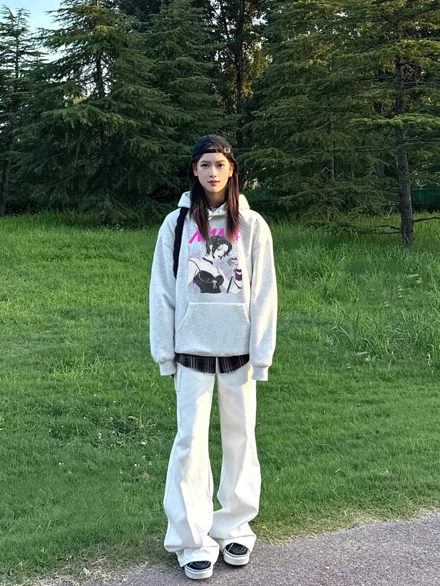 Unisex Vintage Floral Gray Sweatshirt with Anime Print - Streetwear for Casual Outings - Gris - Ver 1