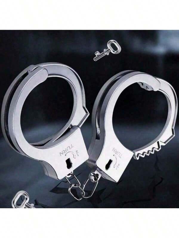 Realistic Silver Plastic Handcuffs - Realistic Costume Accessory Without Batteries, Suitable For Halloween Parties, Events And Role-Playing - Lightweight And Easy To Use