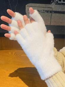 1 双女士时尚加厚保暖半指手套，加厚防寒触屏手套，适合户外骑行、运动、冬季佩戴+冬季装备+小熊手套+圣诞节