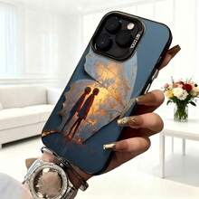 Cubierta de telefono con borde duro para iPhone 15 Pro Max Azul Oscuro con estampado de mariposa y silueta de pareja en atardecer Para uso diario en cafeterias y salones - Blanco - Ver 6