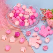 40/42件/套硅胶珠饰品制作套装，DIY串珠工艺配件，包含皇冠/心形/星星/玫瑰花等时尚装饰珠，非常适合制作串珠笔/项链/手链/钥匙扣/证件挂绳，适合女性、男性、手工艺者、学生、上班族、礼品购买者。 - 皇冠玫瑰花混合套裝 - 查看 2