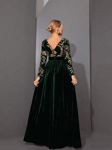 Mgiacy, A Luxurious, Shimmering Mid-Rise, Gathered-Waist, Long-Sleeved, Velvet, Flared Maxi Dress - Dark Green - View 2