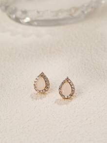 1对男士极简主义立方氧化锆和晶簇石水滴形耳钉 - 彩色 - 查看 4