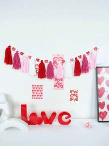 1pc Boho Style Valentine'S Day Heart Garland - Red, Pink, White Fabric Tassel Banner, Romantic Wall Hanging Decor, Multipurpose No-Electricity Festive Ornament For Home Atmosphere, Ideal Gift For Valentine'S Day