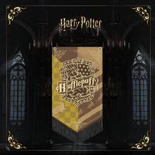 Harry Potter 1/4件复古霍格沃茨学院旗帜，格兰芬多、斯莱特林、赫奇帕奇、拉文克劳复古流苏设计，适用于宿舍、户外空间、派对和家居装饰，节日魔法装饰，粉丝理想礼物，仅包含旗帜（不含旗杆），生日装饰的完美之选[官方授权] - 彩色 - 查看 12