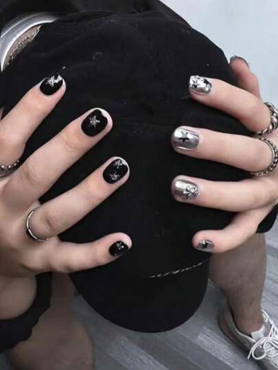 30pcs Short Oval Press On Nails Black Silver Star Nails Sliver Beads Rhinestones Design Goth Punk Style Glossy False Nails Full Cover For Men Boys Daily Wear Fake Nails Nail Supplies