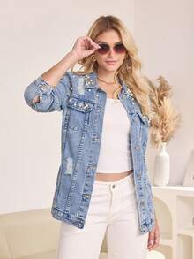 女士时尚珍珠装饰水洗牛仔外套，长袖翻领，舒适常规长度 - 中等水洗藍 - 查看 1