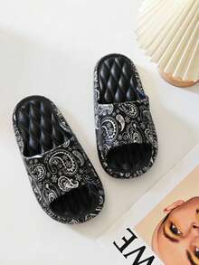 Cashew Flower Pattern Thick Sole Slippers, Comfortable Indoor/Outdoor Non-Slip Soft Bottom Couple Slippers - Black - View 8