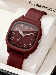 这款复古方形女士腕表采用棕色橡胶表带和大号数字表盘，佩戴舒适，尺寸可调节。其百搭的设计适合各种场合，包括日常通勤和休闲外出。它是送给家人、朋友或女友的独特礼物，非常适合母亲节、生日、圣诞节以及日常佩戴，尽显复古时尚风范。不含包装。 - 棕色 - 查看 6